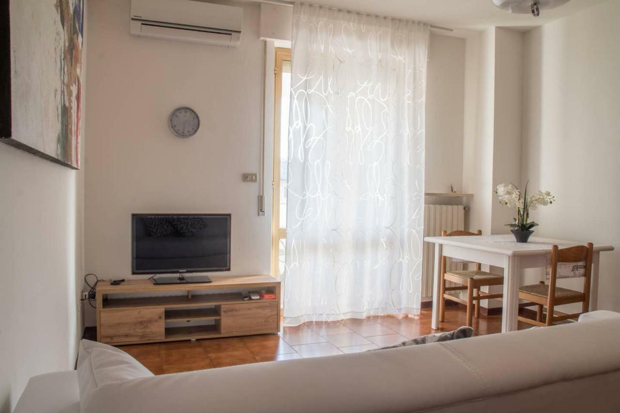 La Loggia Su Acqui. Centro, Wi-Fi, Aria Condizionata, Ascensore Acqui Terme ภายนอก รูปภาพ